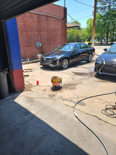 Sparkle & Shine Carwash & Detailing LLC en Montgomery