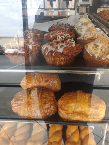 Donut Shop «Yum Yum Donuts», reviews and photos, 6411 E Spring St, Long Beach, CA 90808, USA