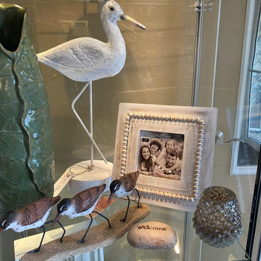 Collectibles Store «Classic Boutique & Gallery», reviews and photos, 2678 Bayshore Blvd, Dunedin, FL 34698, USA