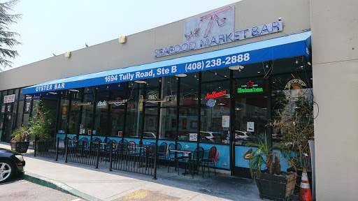 Big T's Seafood Market Bar