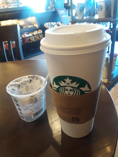 Coffee Shop «Starbucks», reviews and photos, 622 George Washington Hwy, Lincoln, RI 02865, USA