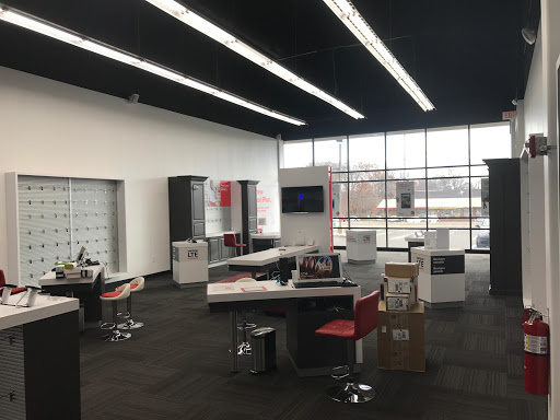 Cell Phone Store «GoWireless Verizon Authorized Retailer», reviews and photos, 200 US-22, Green Brook Township, NJ 08812, USA