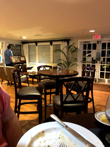 Tapas Restaurant «Traditions On the Beach», reviews and photos, 3111 W Gulf Dr, Sanibel, FL 33957, USA