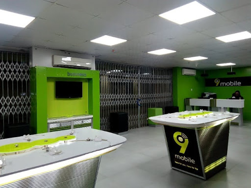 9mobile Ojuelegba Mini Experience Centre, Unit G085 -G090 & G103 – G 108 Tejuosho Shopping Complex, Yaba, Lagos, Nigeria, Stadium, state Lagos