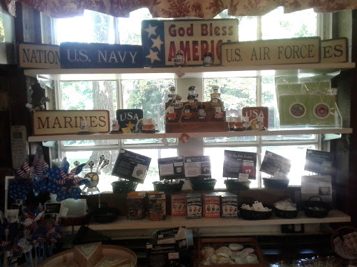 Gift Shop «Washington Memorial Chapel Cabin Shop», reviews and photos, PA-23 #300, Valley Forge, PA 19481, USA