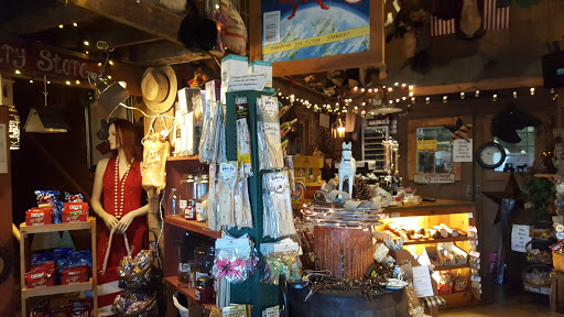 Grocery Store «Windy Acres Candy & Nut», reviews and photos, 6805 OH-73, Wilmington, OH 45177, USA