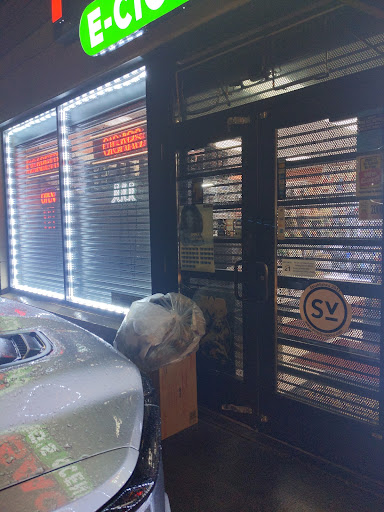 Tobacco Shop «Tobacco Outlet Depot Plus», reviews and photos, 2501 University Ave NE, Minneapolis, MN 55418, USA