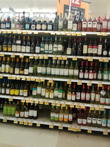 Grocery Store «Kroger», reviews and photos, 1555 Wayne Ave, Dayton, OH 45410, USA