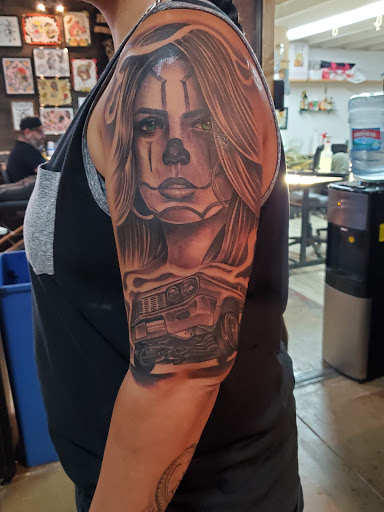 Tattoo Shop «Black Diamond Tattoo», reviews and photos, 412 Lincoln Blvd, Venice, CA 90291, USA