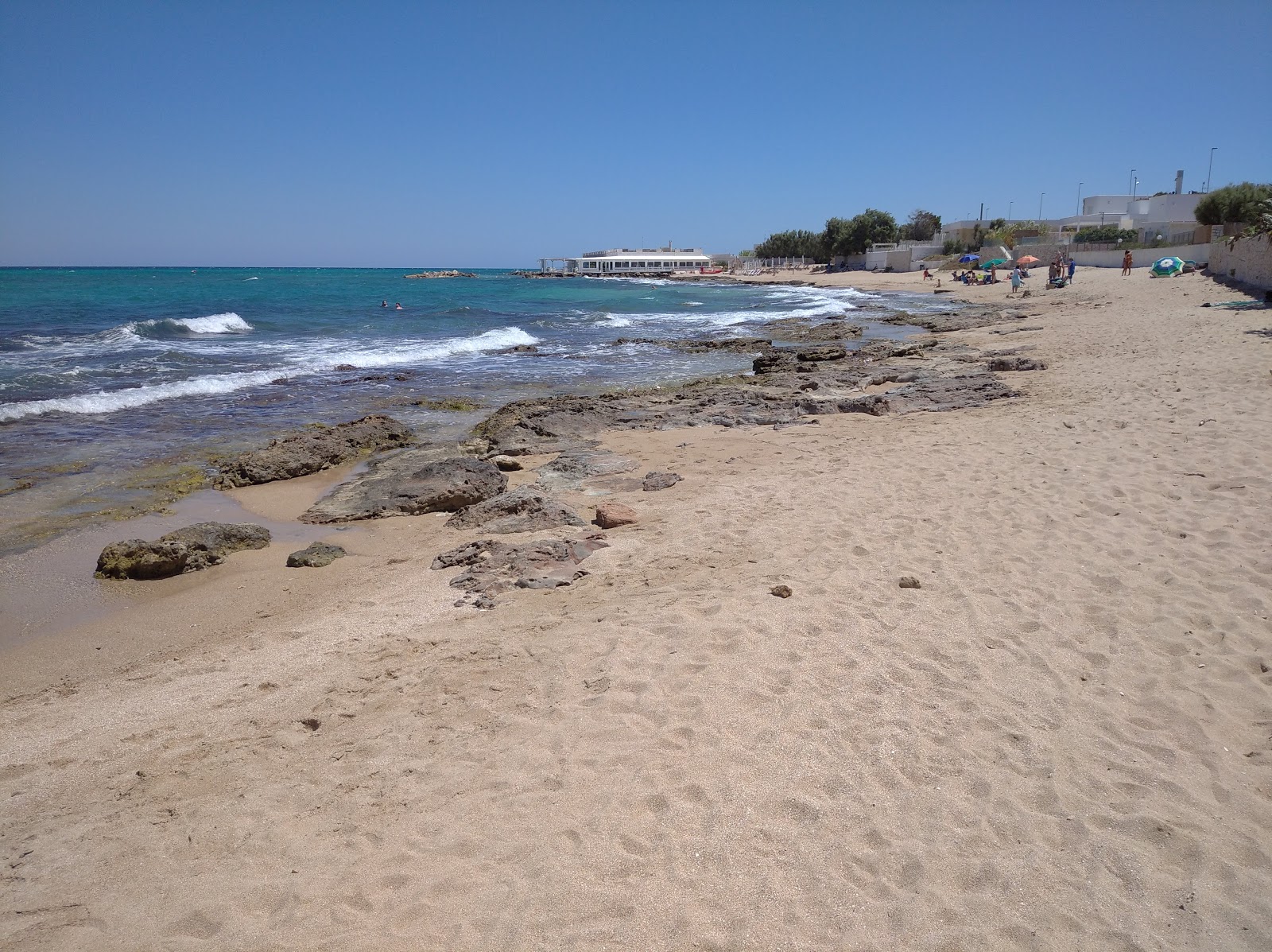 Agavi beach'in fotoğrafı plaj tatil beldesi alanı