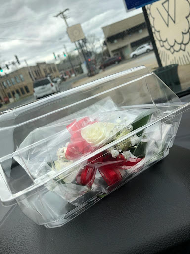 Florist «Ye Olde Daisy Shoppe Inc», reviews and photos, 1308 W Oak St, Conway, AR 72034, USA