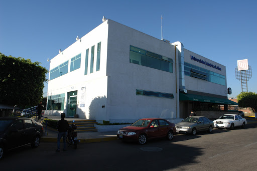 Universidad América Latina - Campus San Isidro en Guadalajara