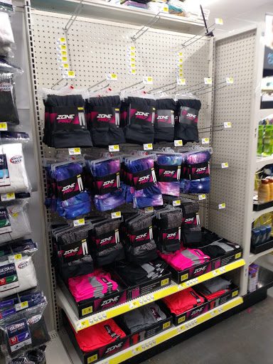 Discount Store «Dollar General», reviews and photos, 1715 Charlestown Pike, Jeffersonville, IN 47130, USA