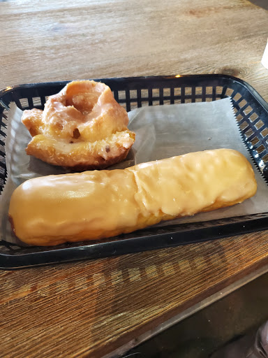 Donut Shop «Hurts Donut», reviews and photos, 7010 W 21st St, Wichita, KS 67205, USA
