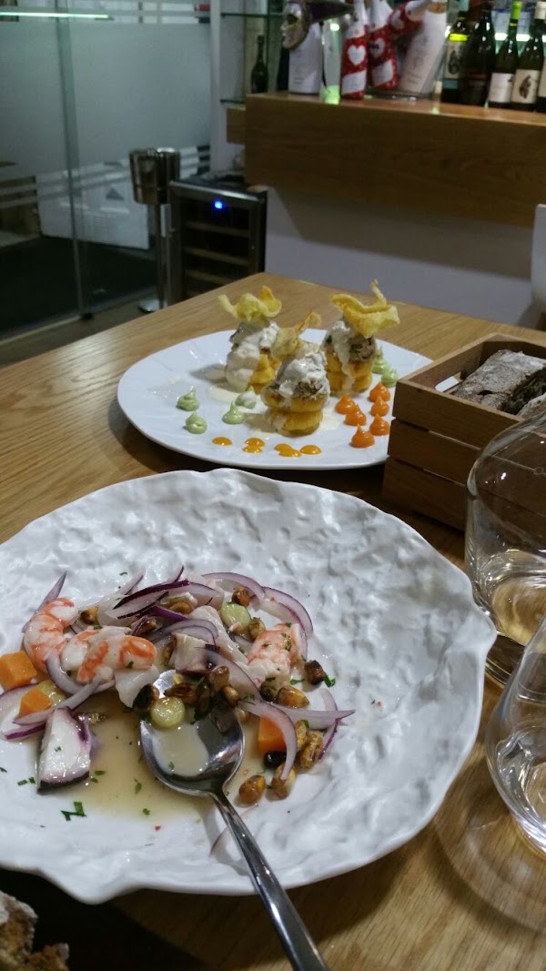 Imagen de Época Restaurante Peruano  Fusión peruana-gallega (24 de 34)