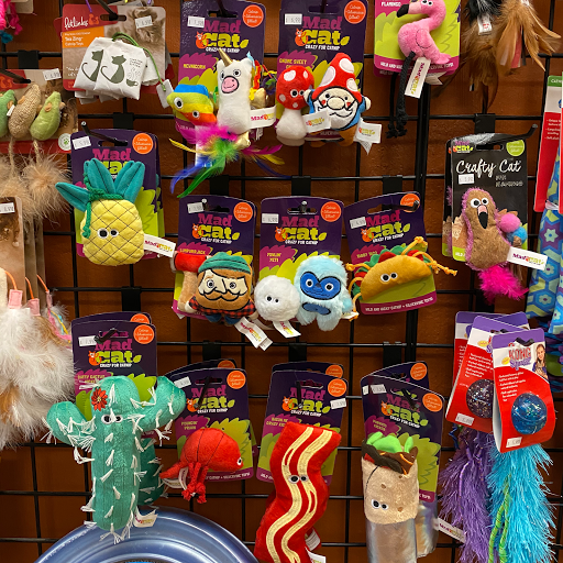 Pet Supply Store «EarthWise Pet Supply», reviews and photos, 11328 Montgomery Rd, Cincinnati, OH 45249, USA