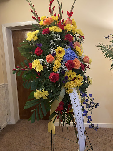 Florist «Water Lily Flower Shop», reviews and photos, 7150 W Higgins Ave, Chicago, IL 60656, USA