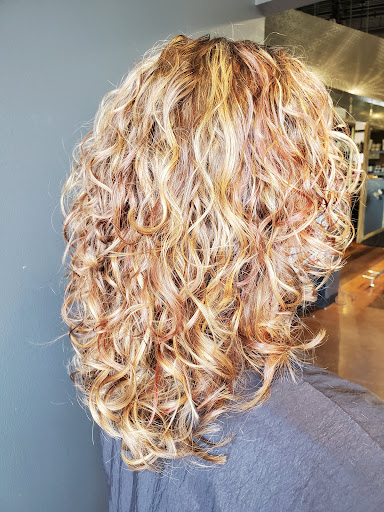 Curly hair salons Minneapolis