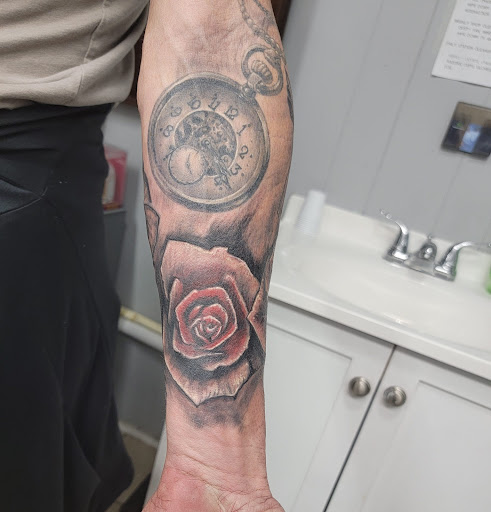 Tattoo Shop «Agape Ink Tattoo & Piercings», reviews and photos, 669 Atlanta Highway Southeast A, Winder, GA 30680, USA