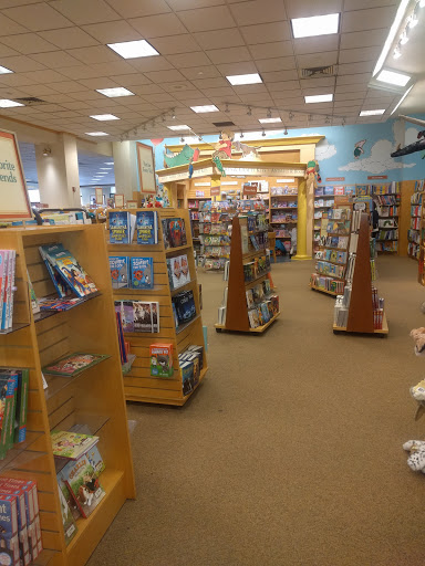 Book Store «Barnes & Noble», reviews and photos, 4300 Montgomery Rd, Ellicott City, MD 21043, USA
