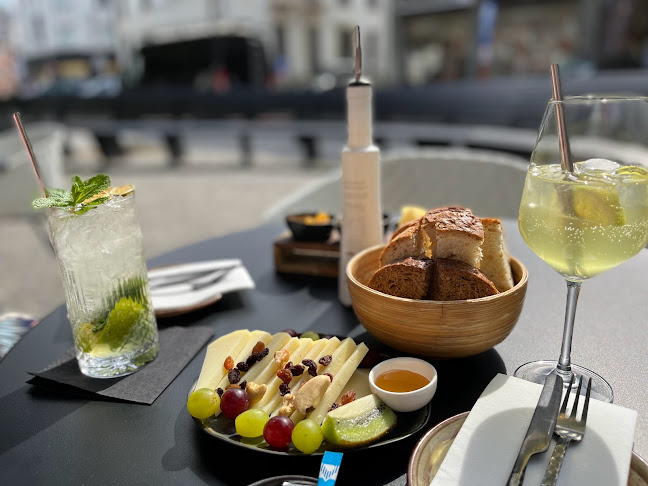 Opinii despre Piazza în Aalst - Bar