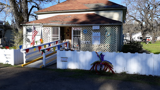 Thrift Store «Hospice Services of Lake County Thrift Store», reviews and photos, 21257 Calistoga Rd, Middletown, CA 95461, USA