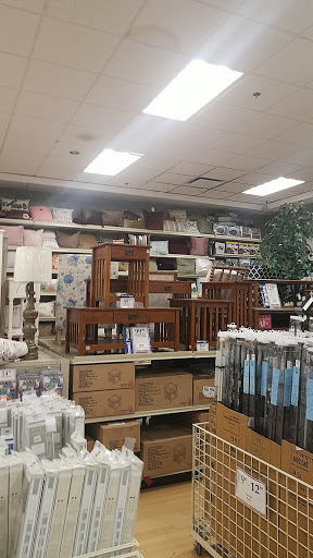 Home Goods Store «Christmas Tree Shops», reviews and photos, 15 Backus Ave Suite 42, Danbury, CT 06810, USA