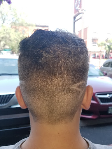 Barber Shop «Dapper Barbershop», reviews and photos, 2501 W Colorado Ave #104, Colorado Springs, CO 80904, USA