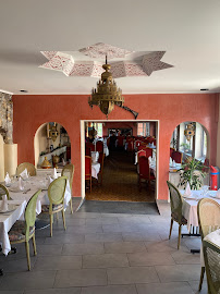 Atmosphère du Restaurant marocain LES DUNES D'OR couscous à Hardricourt - n°2