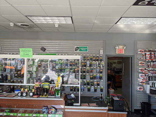 Car Battery Store «Batteries Plus Bulbs», reviews and photos, 380 S Broadway, Salem, NH 03079, USA