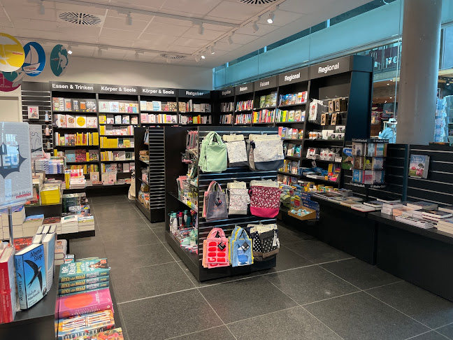 Kommentare und Rezensionen über Schmitt & Hahn Buch und Presse im Hauptbahnhof Freiburg