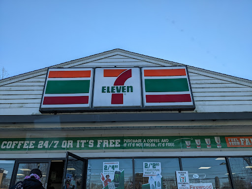 7-Eleven, 202 Elm St, Enfield, CT 06082, USA, 