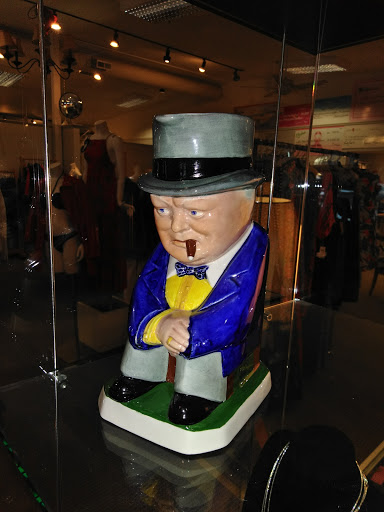 Furniture Store «Hope Chest For Breast Cancer», reviews and photos, 3850 Shoreline Dr, Wayzata, MN 55391, USA