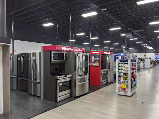 Electronics Store «Best Buy», reviews and photos, 3055 SW Cedar Hills Blvd, Beaverton, OR 97005, USA