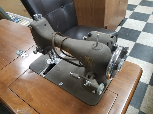 Thrift Store «Sun Rise Thrift Store», reviews and photos, 1880 S Havana St, Aurora, CO 80012, USA