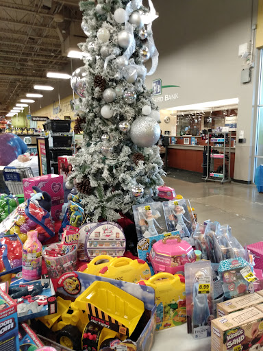 Grocery Store «Kroger Marketplace», reviews and photos, 199 Graceland Blvd, Columbus, OH 43214, USA