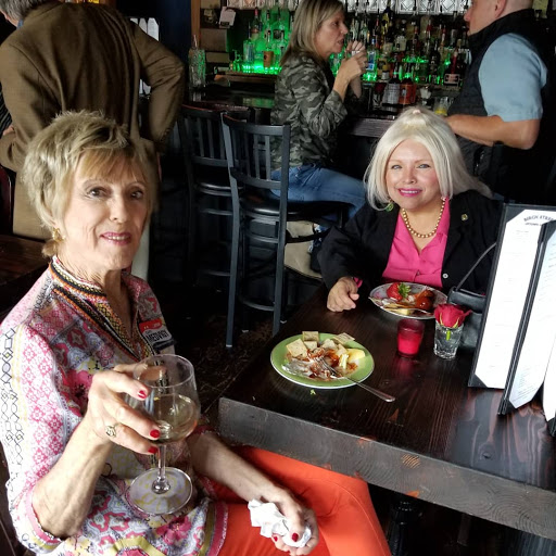 Lounge «Birch Street Uptown Lounge», reviews and photos, 311 NE Birch St, Camas, WA 98607, USA