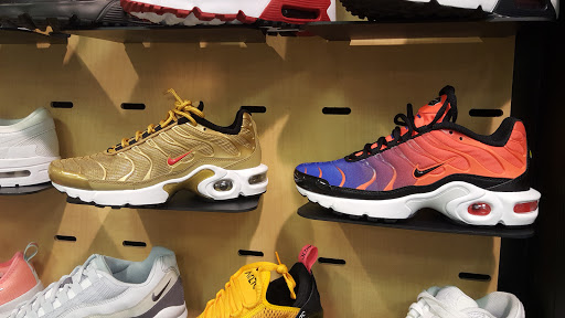 Shopping Mall «Mall St. Vincent», reviews and photos, 1133 St Vincent Ave #200, Shreveport, LA 71104, USA