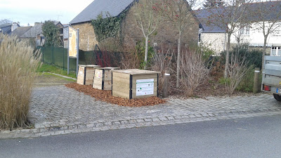 Aire de compostage collectif place de St Léonard à Epiniac
