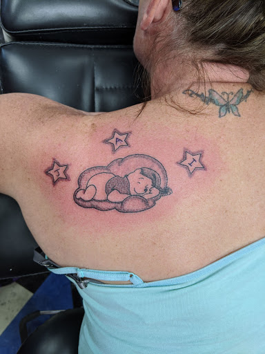 Tattoo Shop «Artistry In Motion», reviews and photos, 230 E Walnut St, North Vernon, IN 47265, USA