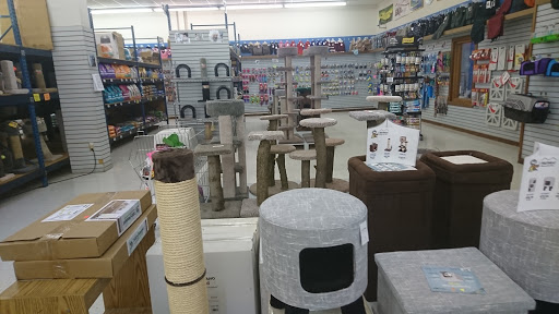 Pet Store «Pet World Warehouse Outlet», reviews and photos, 2148 W Beltline Hwy, Madison, WI 53713, USA