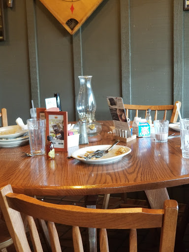 American Restaurant «Cracker Barrel Old Country Store», reviews and photos, 825 Marketplace Blvd, Hamilton Township, NJ 08691, USA