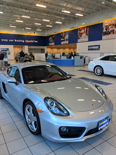 Used Car Dealer «CarMax Dealership», reviews and photos, 9501 Research Dr, Irvine, CA 92618, USA