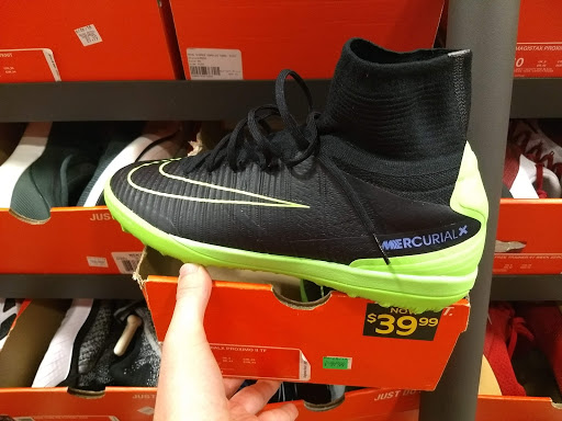 Clothing Store «Nike Factory Store», reviews and photos, 2700 Potomac Mills Cir #511, Woodbridge, VA 22192, USA