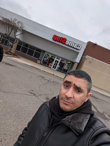 Video Game Store «GameStop», reviews and photos, 30042 Grand River Ave, Farmington Hills, MI 48336, USA