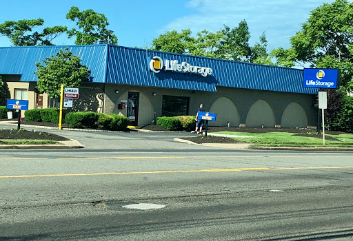 Self-Storage Facility «Life Storage», reviews and photos, 500 Stelton Rd, Piscataway Township, NJ 08854, USA
