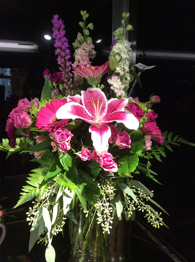 Florist «A New Leaf Flowers and Gifts», reviews and photos, 4106 Monona Dr, Madison, WI 53716, USA