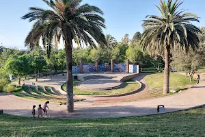 Parque Violeta Parra image