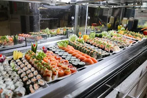Dom Sushi image