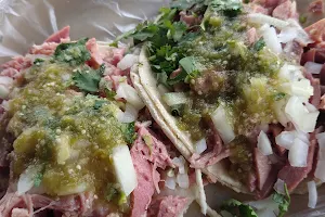 Tacos de lengua los carnales image